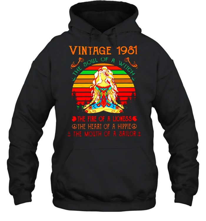 Yoga Vintage 1981 The Fire Of A Lioness The Heart Of A Hippie The Mouth Of A Sailor Sunset Unisex Hoodie