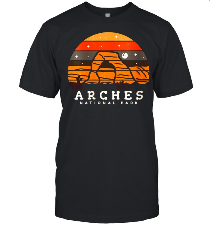 Womens Arches National Park Moab Utah Vintage shirt Classic Men's T-shirt