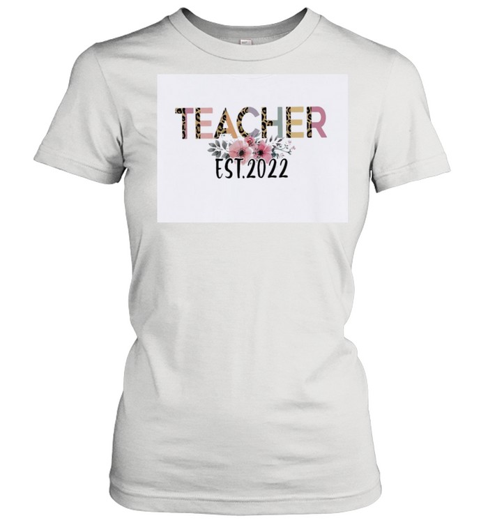 Leopard new teacher est 2022 shirt Classic Women's T-shirt