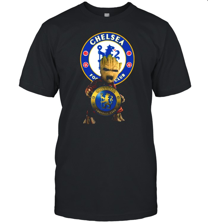 Baby groot hug Chelsea logo shirt Classic Men's T-shirt