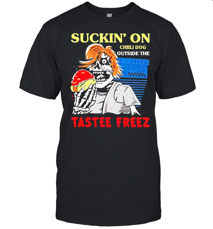 Skeleton suckin on chili dog outside the tastee freez shirt Classic Men's T-shirt