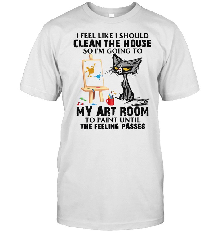 Black cat I feel like I should clean the hose so Im going to shirt Classic Men's T-shirt