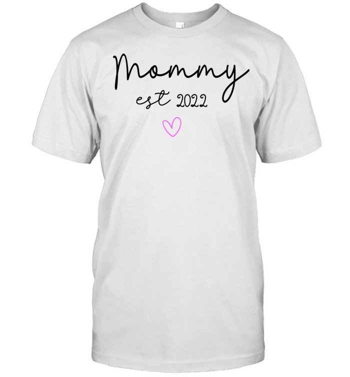 Matching Family Mommy Est 2022 shirt Classic Men's T-shirt