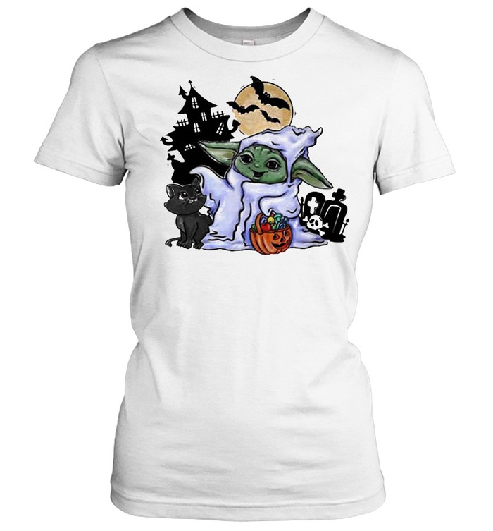 Baby Yoda in a ghost halloween shirt Classic Women's T-shirt