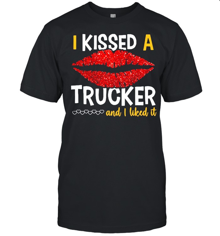 I Kissed A Trucker And I Liked It  Classic Men's T-shirt