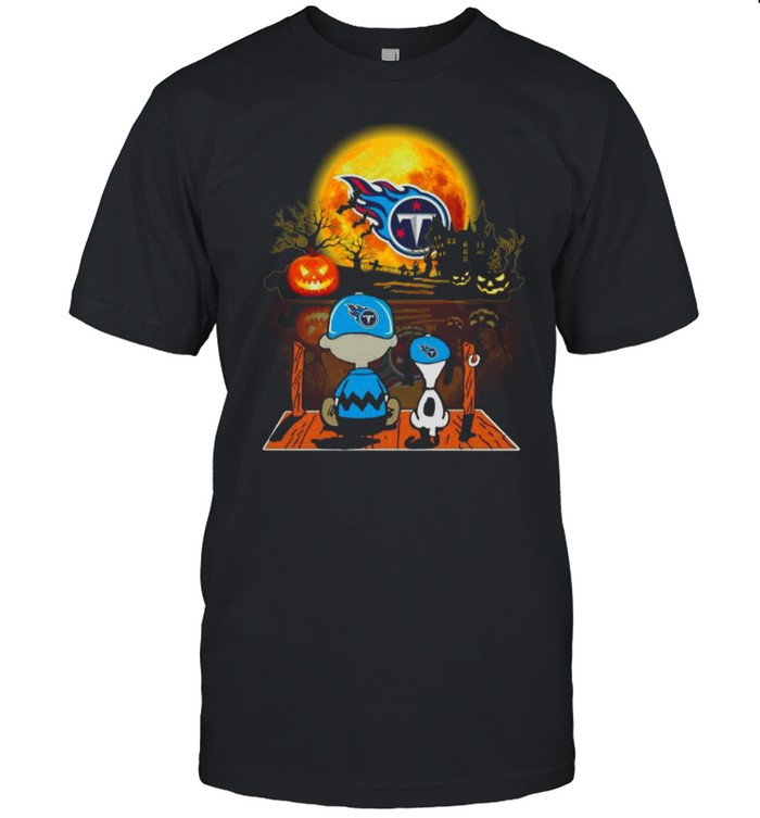 Snoopy and Charlie Brown Pumpkin Tennessee Titans Halloween Moon shirt Classic Men's T-shirt