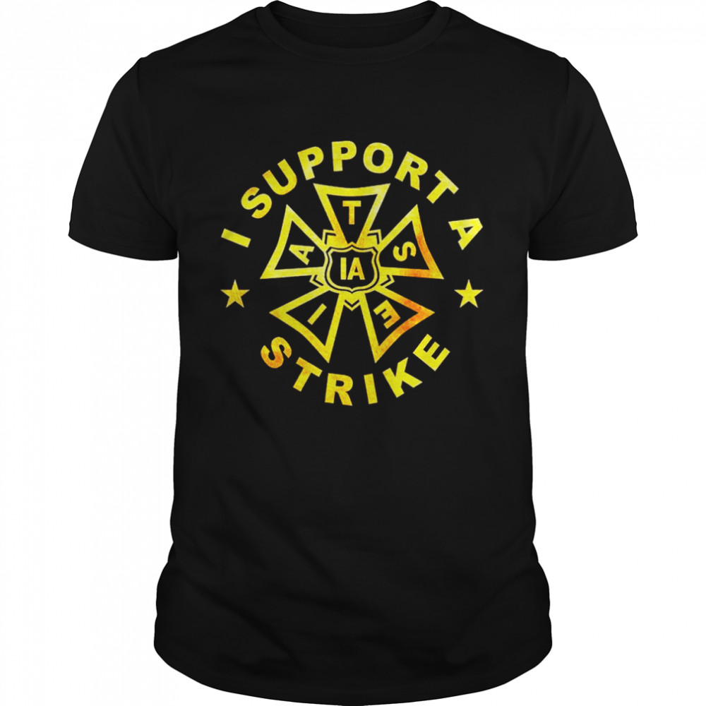IATSE Gold version I support a strike shirt Classic Men's T-shirt