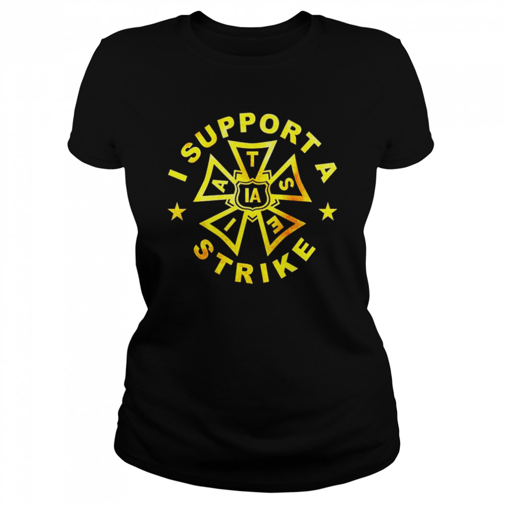 IATSE Gold version I support a strike shirt Classic Women's T-shirt