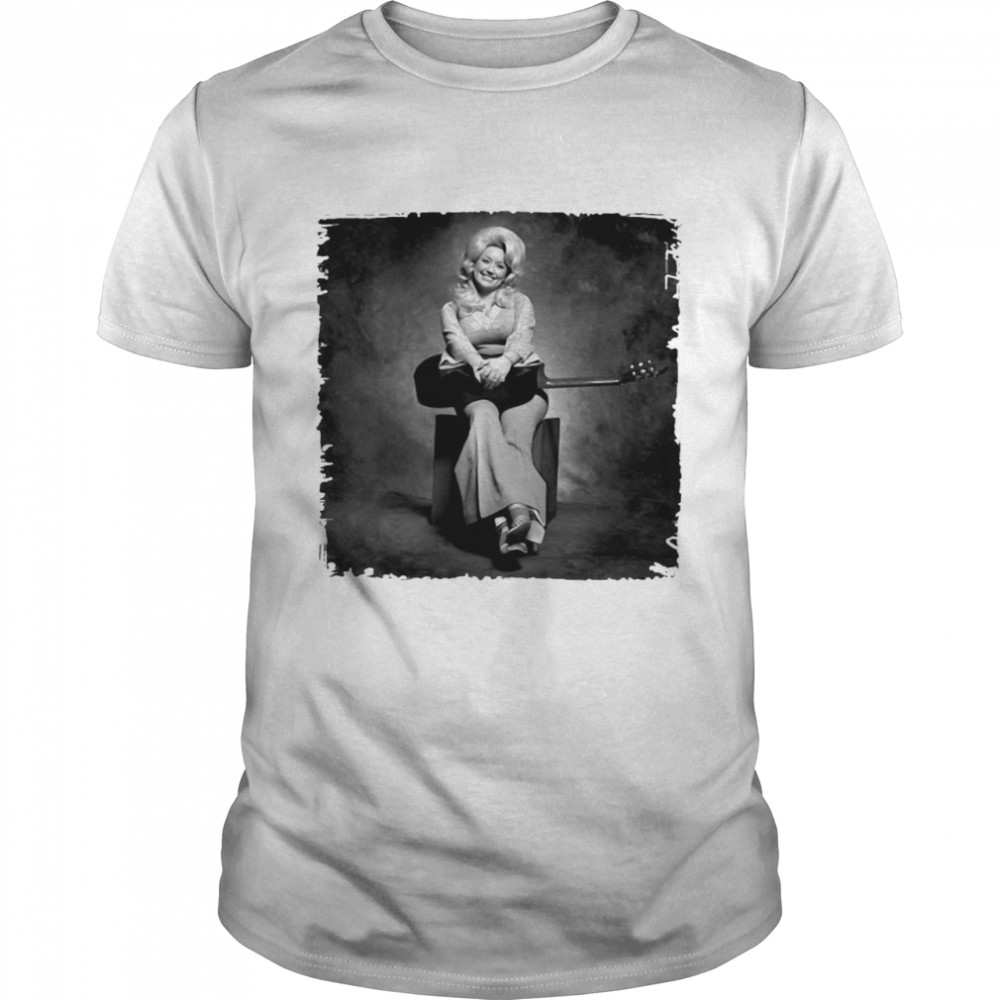 Graphic Dolly Tees Parton Legends Live Forever Outlaw Music T-shirt