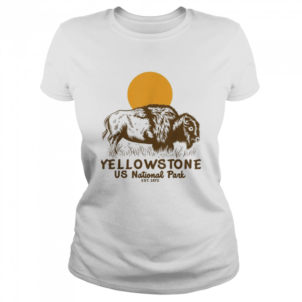 Yellowstone US National Park Bison Buffalo Souvenir T- Classic Women's T-shirt