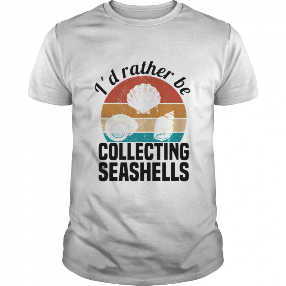 Seashell Collector Shelling Beach Collecting Sea Shell Pullover  Classic Men's T-shirt