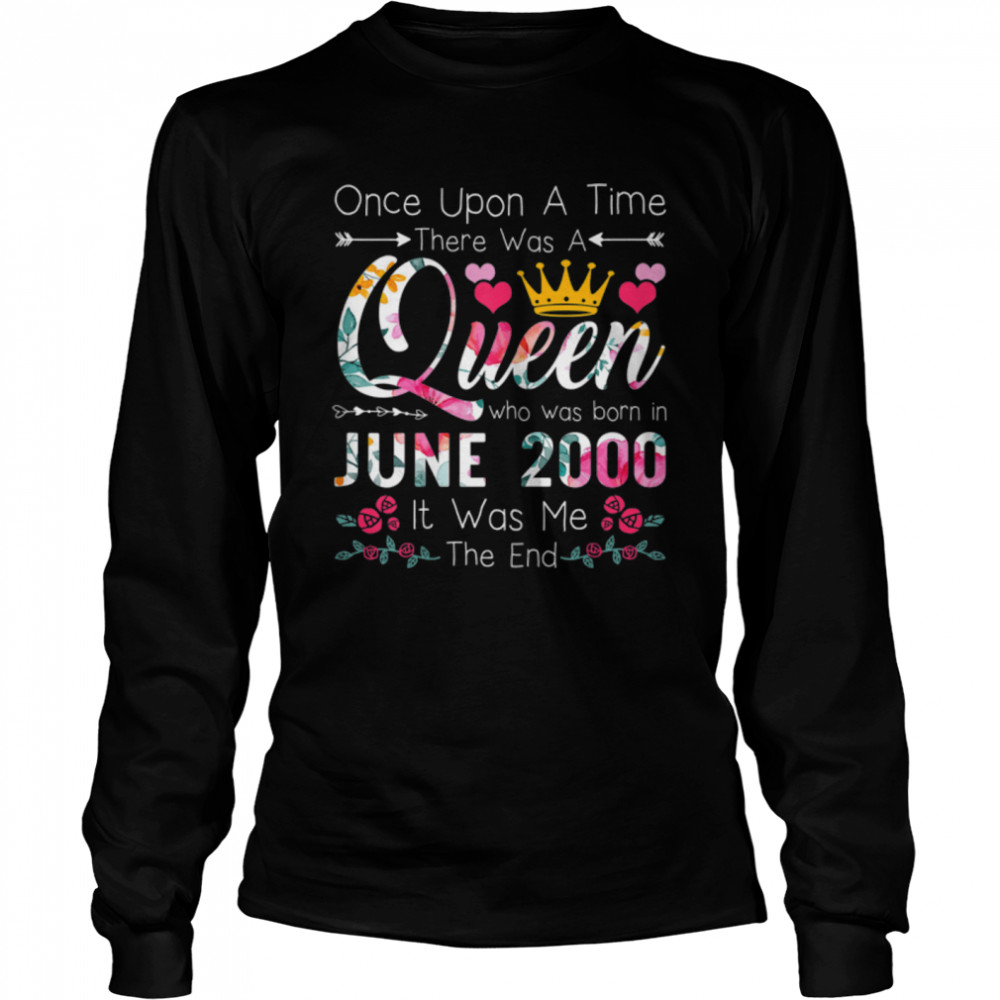 22 Years Old Girls 22nd Birthday Queen June 2000 T- B0B14Z88F3 Long Sleeved T-shirt
