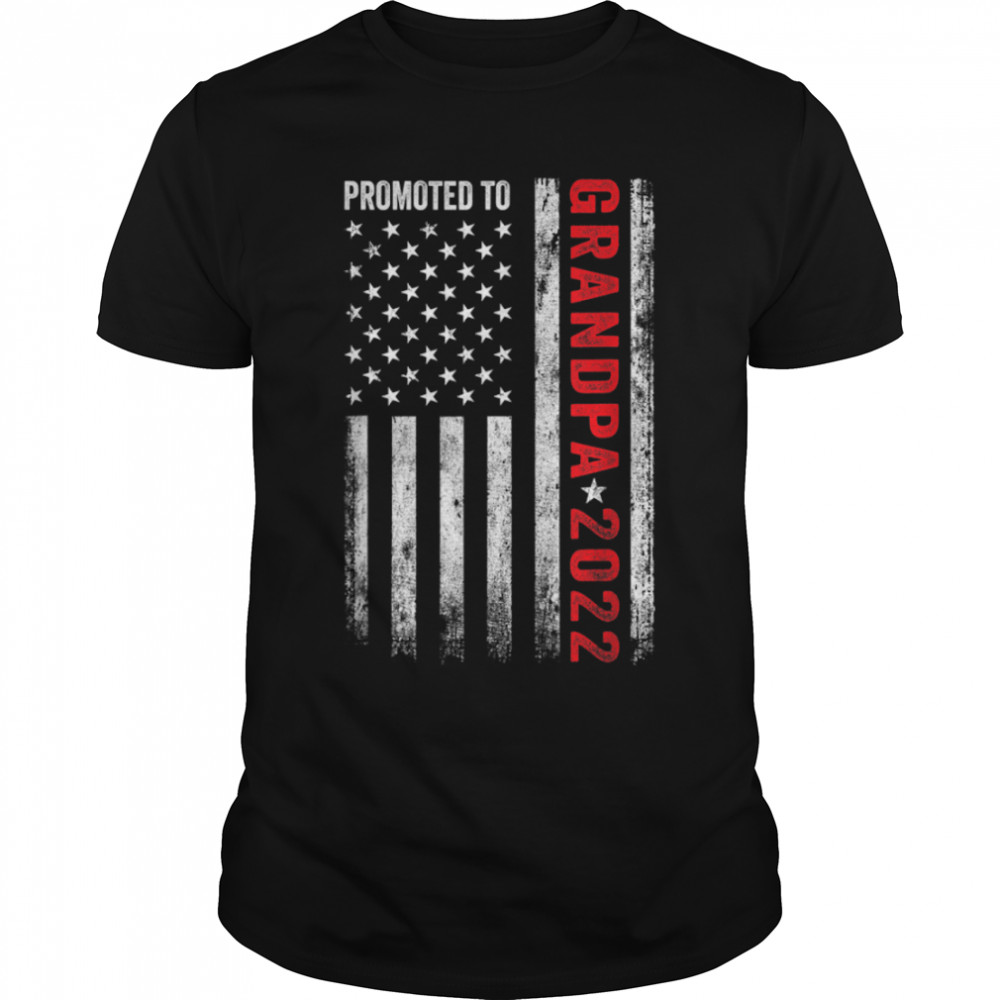 Promoted To Grandpa 2022 For First Time Fathers New Dad Gift T-Shirt B0B1BFBQL8