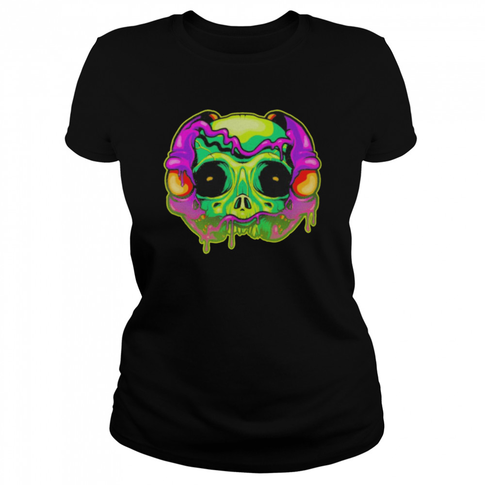 Alien Goth UFO Extraterrestrial Folklorist Cryptozoologist  Classic Women's T-shirt