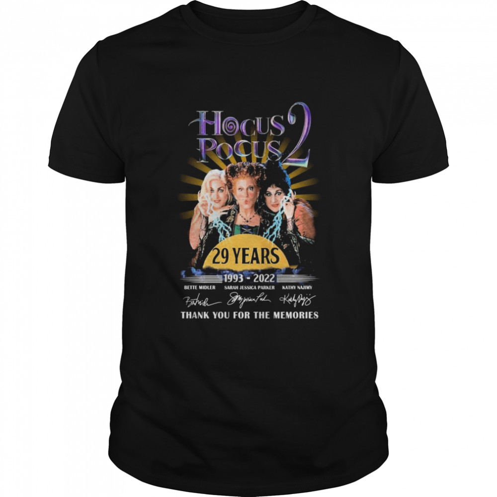 Halloween Hocus Pocus 2 29 Years 1993-2022 Thank You For The Memories Signatures  Classic Men's T-shirt