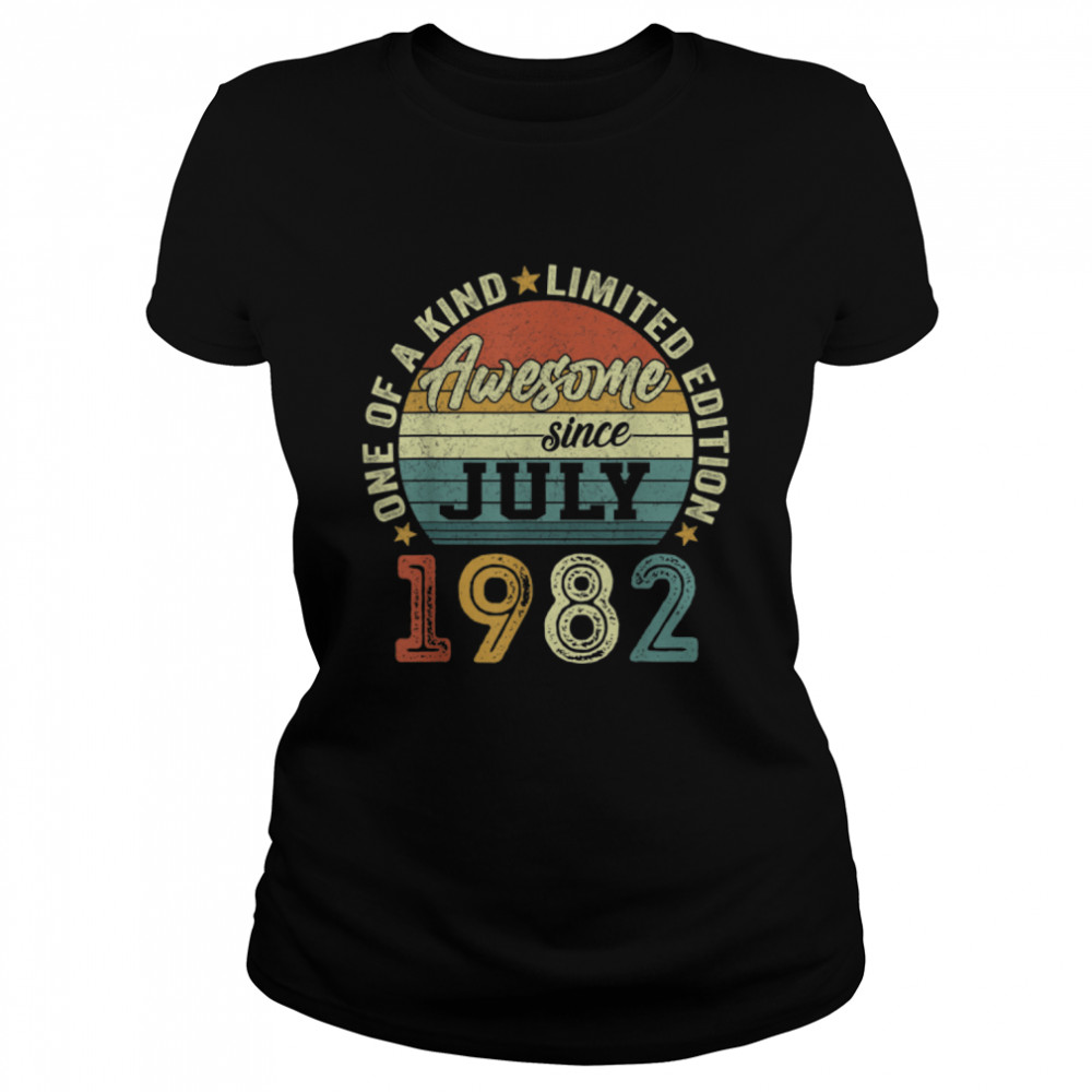 Awesome Since July 1982 40 Years Old 40th Birthday Gifts T- B0B35W6B1P Classic Women's T-shirt