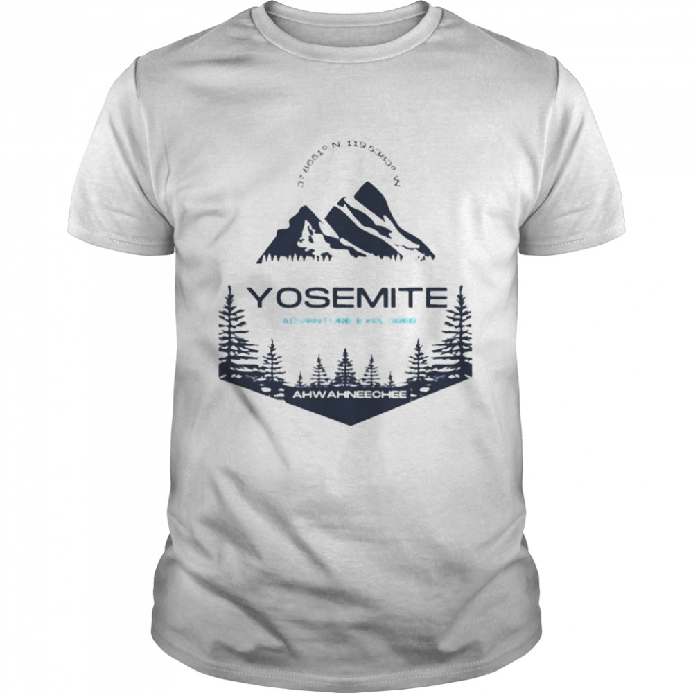Amazing Yosemite Adventure Explorer Hiking, Camping,vacation  Classic Men's T-shirt