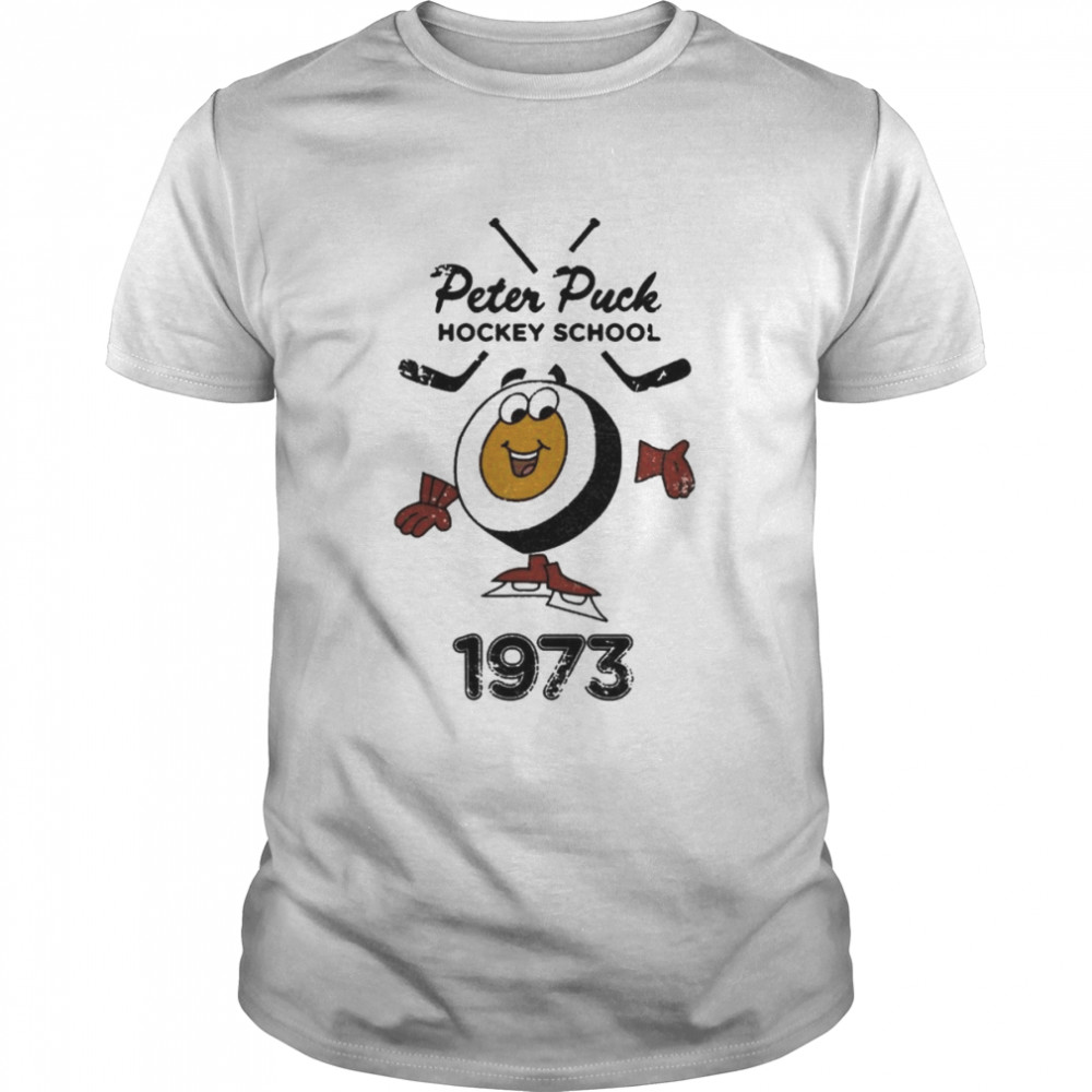 Peter Design Puck Hockey School 1973  Classic Men's T-shirt