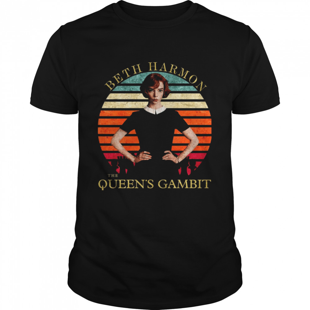 Beth Harmon The Queens Gambit Vintage shirt Classic Men's T-shirt