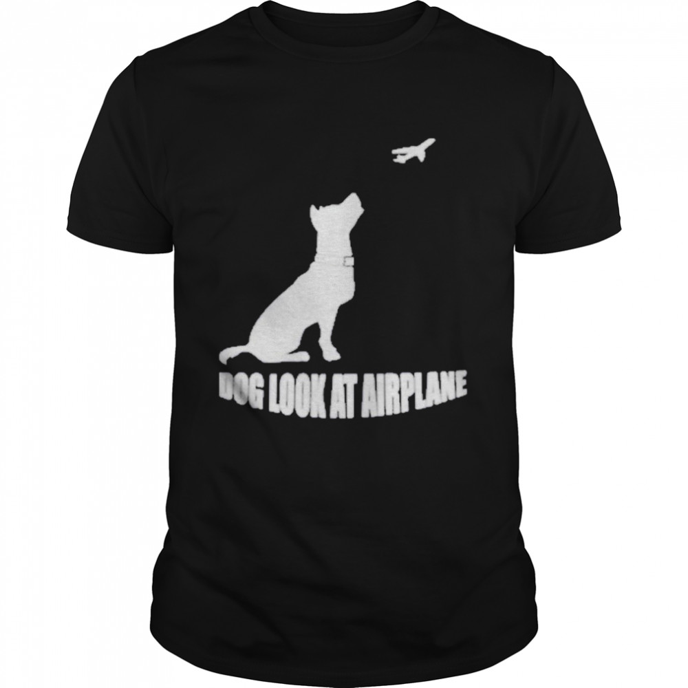Dog Look At Airplane  Classic Men's T-shirt