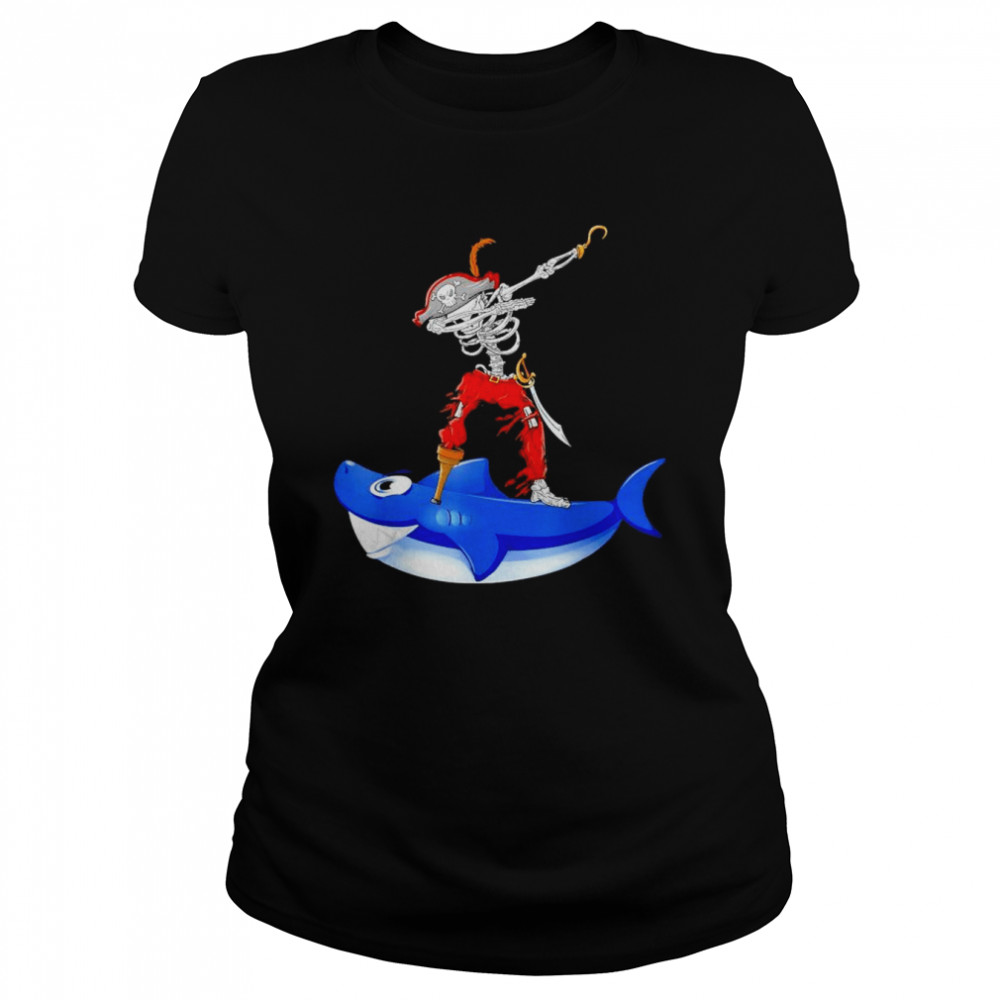 Dabbing Pirate and Shark Pirate Halloween Costume T- Classic Women's T-shirt