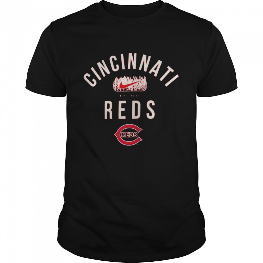 Cincinnati Reds 8 11 2022 field of dreams game shirt Classic Men's T-shirt
