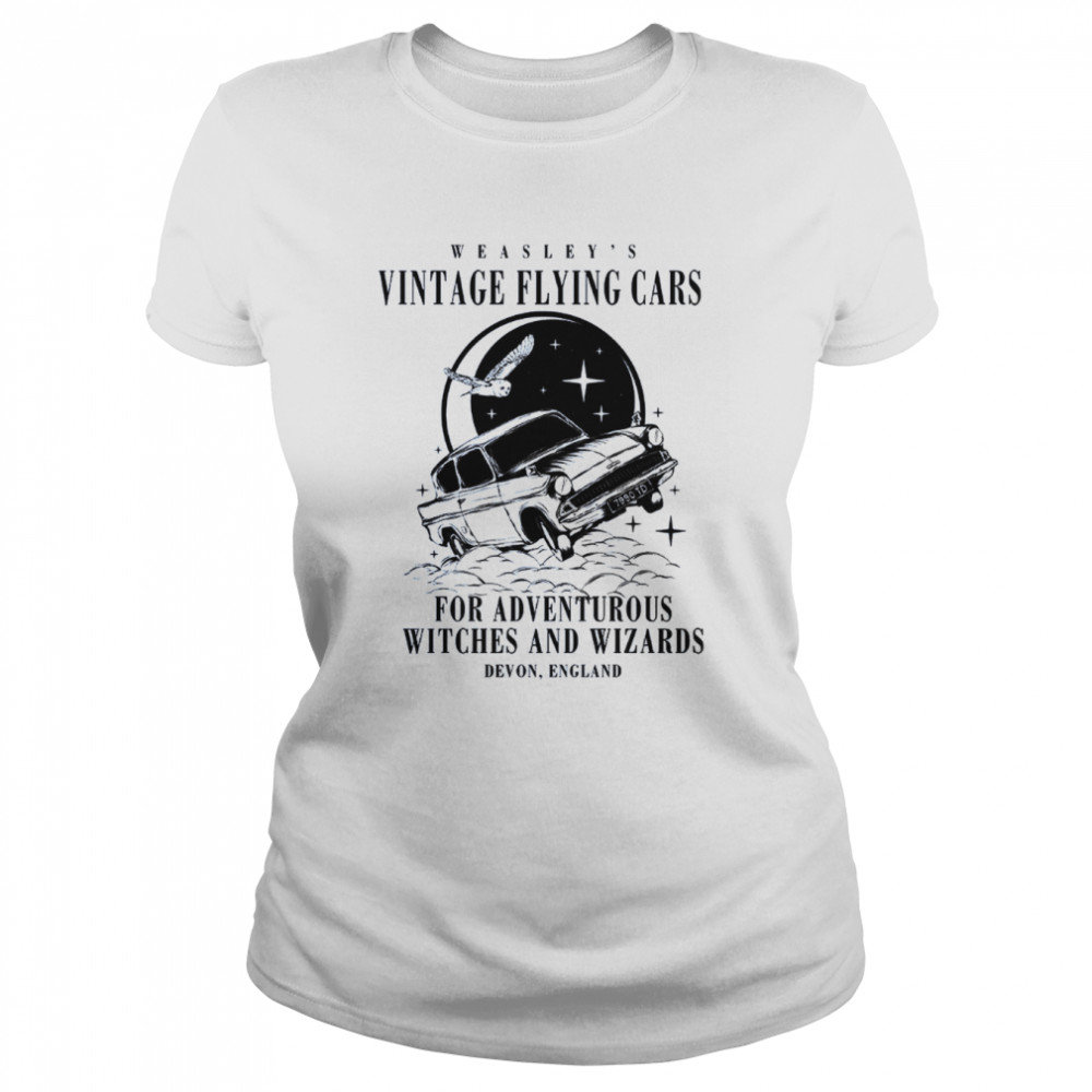 Flying Car For Adventurous Witches And Wizards shirt Classic Women's T-shirt