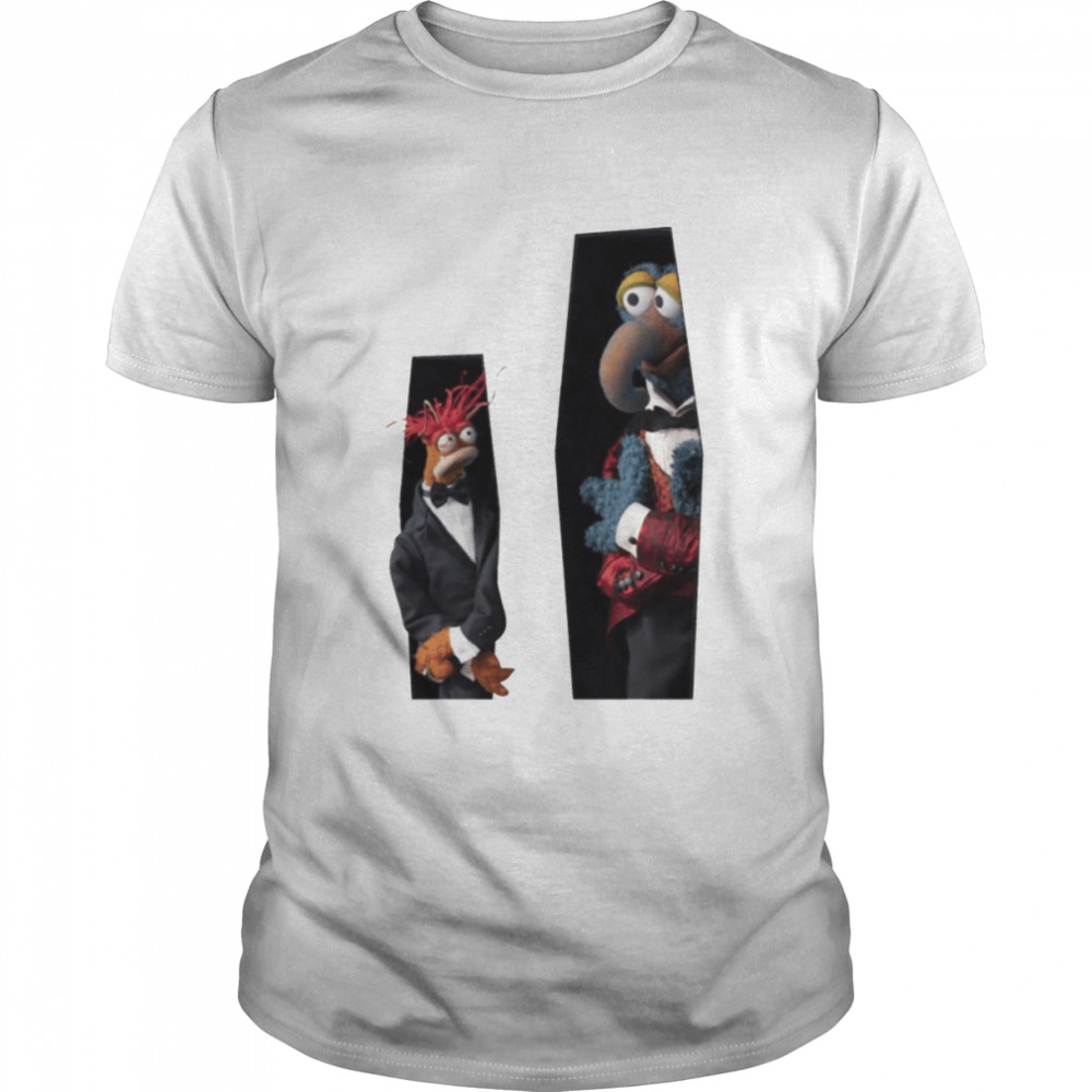 Muppet Show Haunted Mansion Gonzo Vs Cast shirt