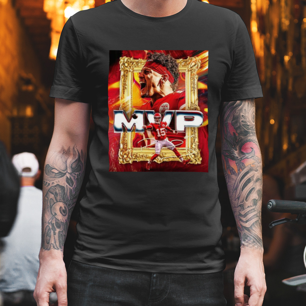 Kansas City Chiefs MVP 15 Patrick Mahomes II Signature T-Shirt -  Freedomdesign