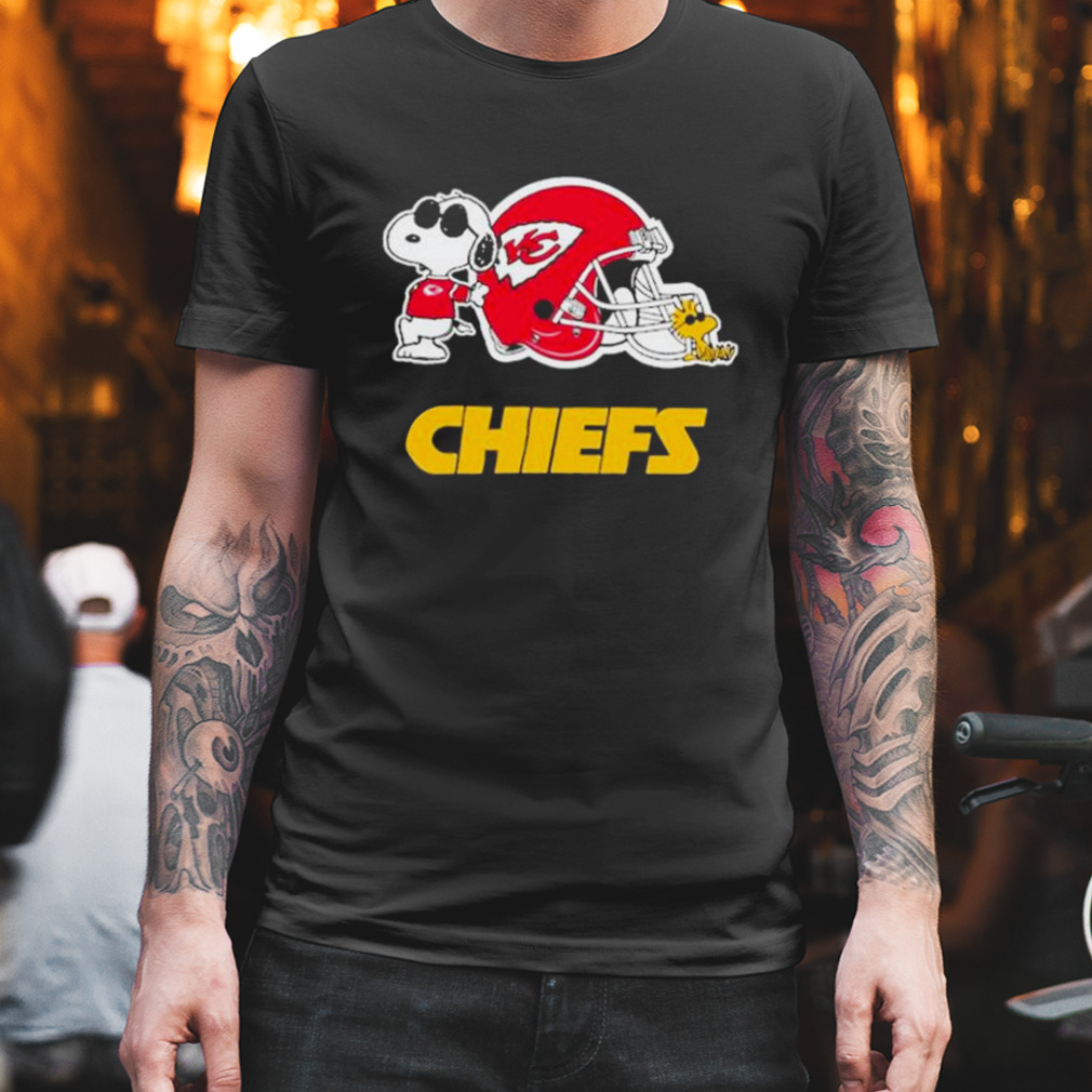 2023 Chiefs Snoopy Champion Shirt