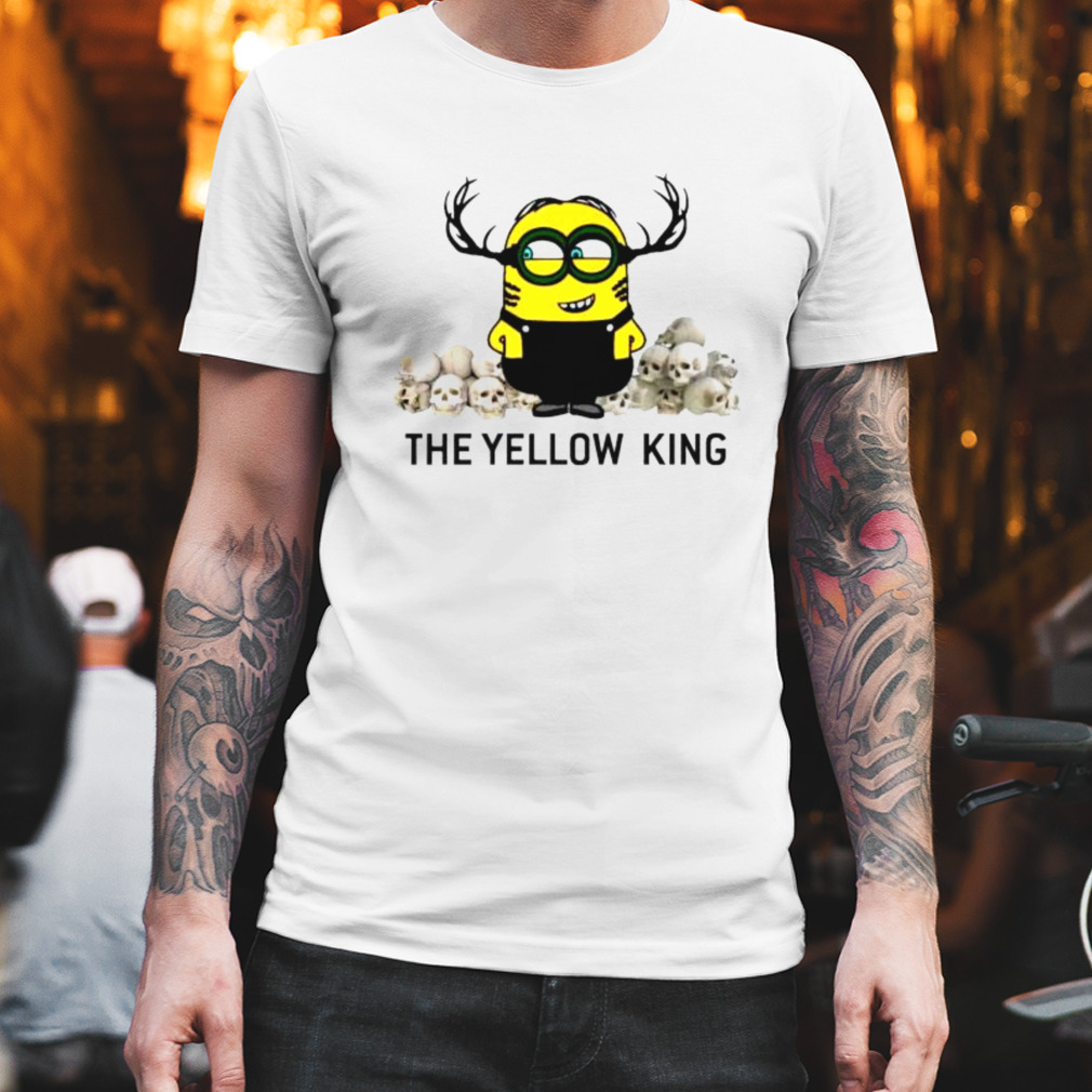 the yellow king Minoion and skulls shirt
