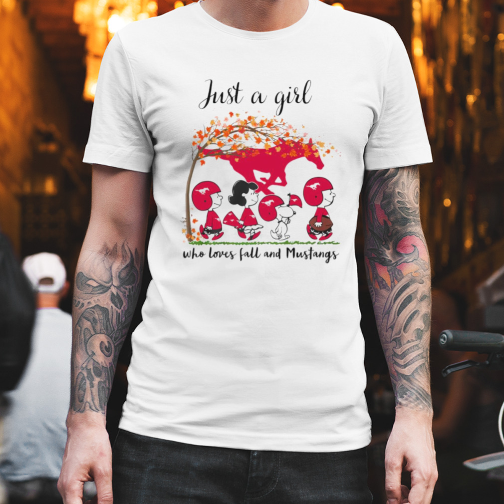 Just A Girl Who Loves Fall and Mustangs Peanuts Cartoon Halloween T-shirt