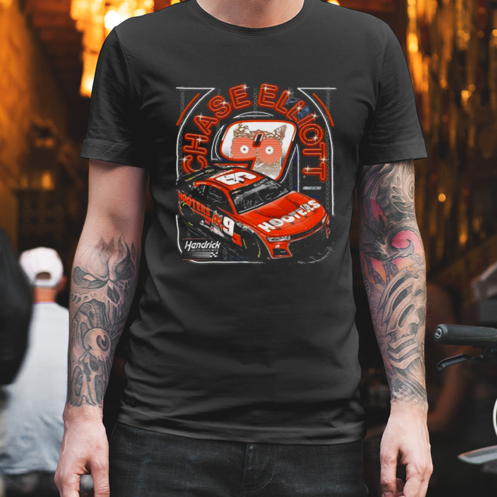 Chase Elliott Hendrick Motorsports Team Collection Black Hooters Car T-shirt